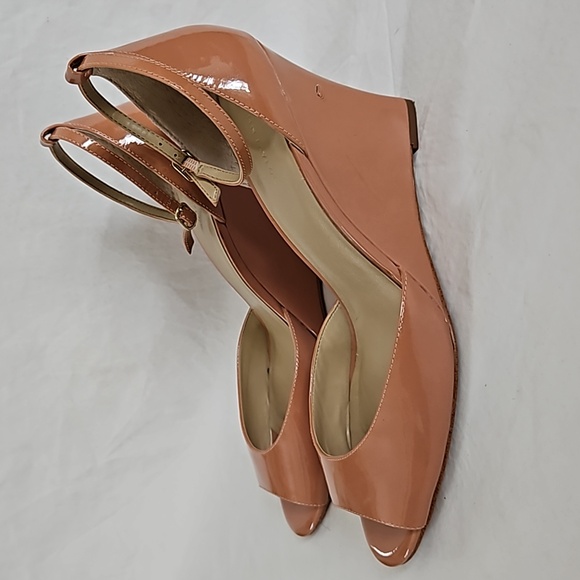 Ann Taylor Dagny Pink Patent Leather Peeptoe Ankle Strap Wedge Sandal Si… - Picture 15 of 15